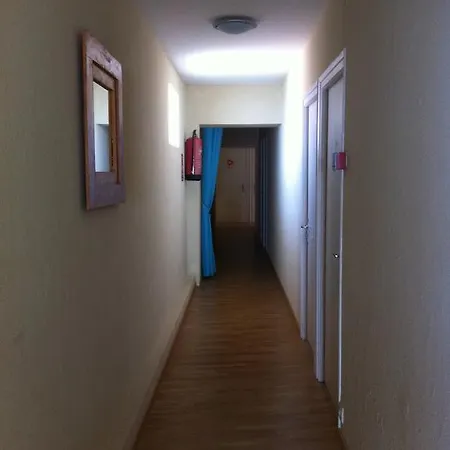 Les Voyageurs Hotel 2*