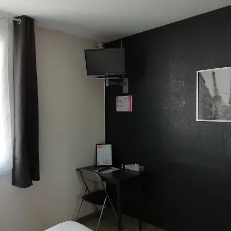 Les Voyageurs Hotel 2*