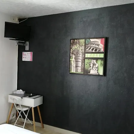 Hotel Les Voyageurs 2*